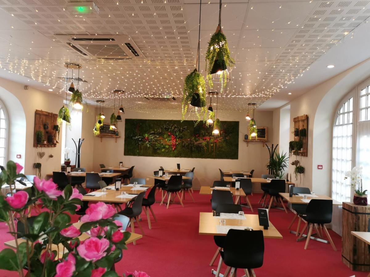 Hotel Restaurant Le Lion D'Or Gémozac Dış mekan fotoğraf